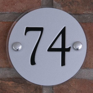 Gepersonaliseerd rond acryl huisnummerbord | Adresplaat op maat | Cadeau afbeelding 1