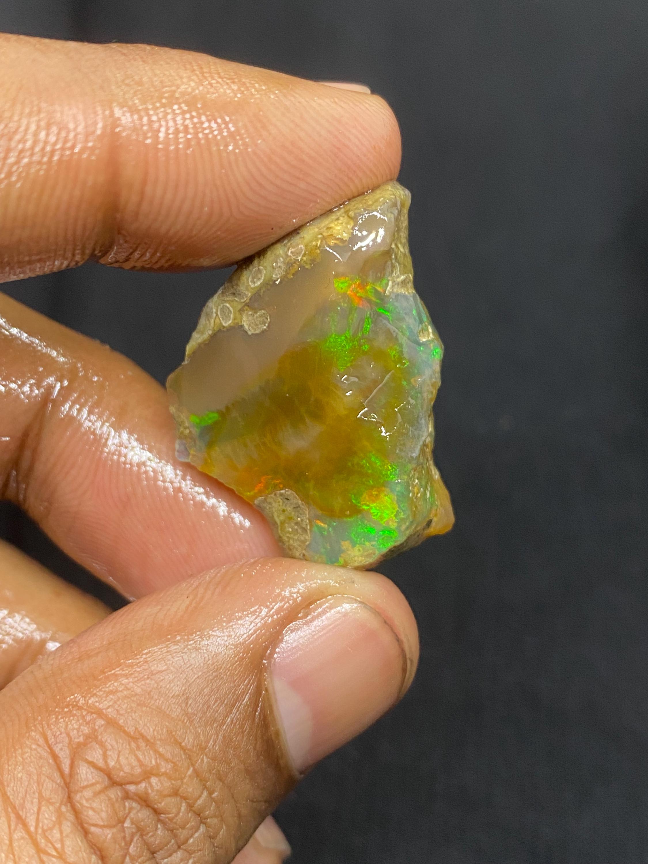 Fire opal, Naturel opal gemstone Naturel, Éthiopien Blanc