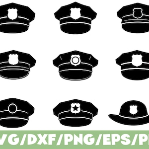 Può includere: Una collezione di nove illustrazioni in bianco e nero di cappelli da poliziotto. I cappelli presentano vari disegni di distintivi, tra cui scudi e stelle. L'immagine include il testo "SVG/DXF/PNG/EPS/PDF" in verde.