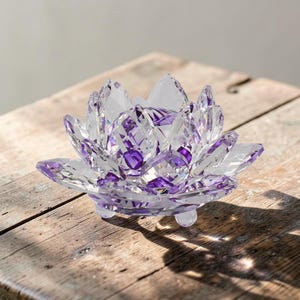 Crystal Lotus Flower Ornament – Decorative Desk & Shelf Décor