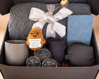 Men's Self Care Gift Box, Relaxation Care Package, Cozy Blanket, Candle, Journal