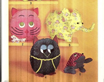 Vintage Pillow Toys Sewing Pattern, Pajama Bags Pattern, Stuffed Monkey, Cat, Turtle, Owl, Elephant and Frog, 1970s Craft Pattern, Uncut