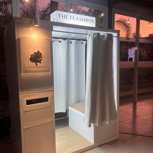 Progetto di costruzione di un photobooth chiuso: progetto di uno stand per eventi di lusso (download PDF) immagine 10