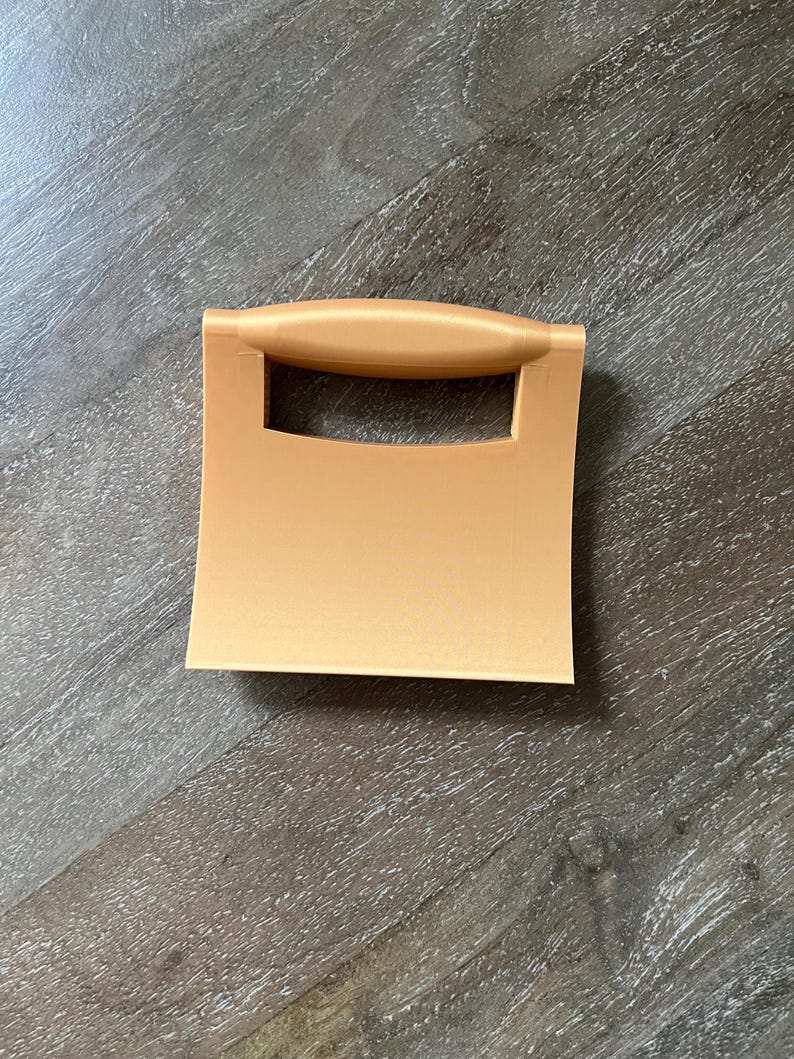 Shimmery Gold Scoopler Mahjong Tile Shuffler