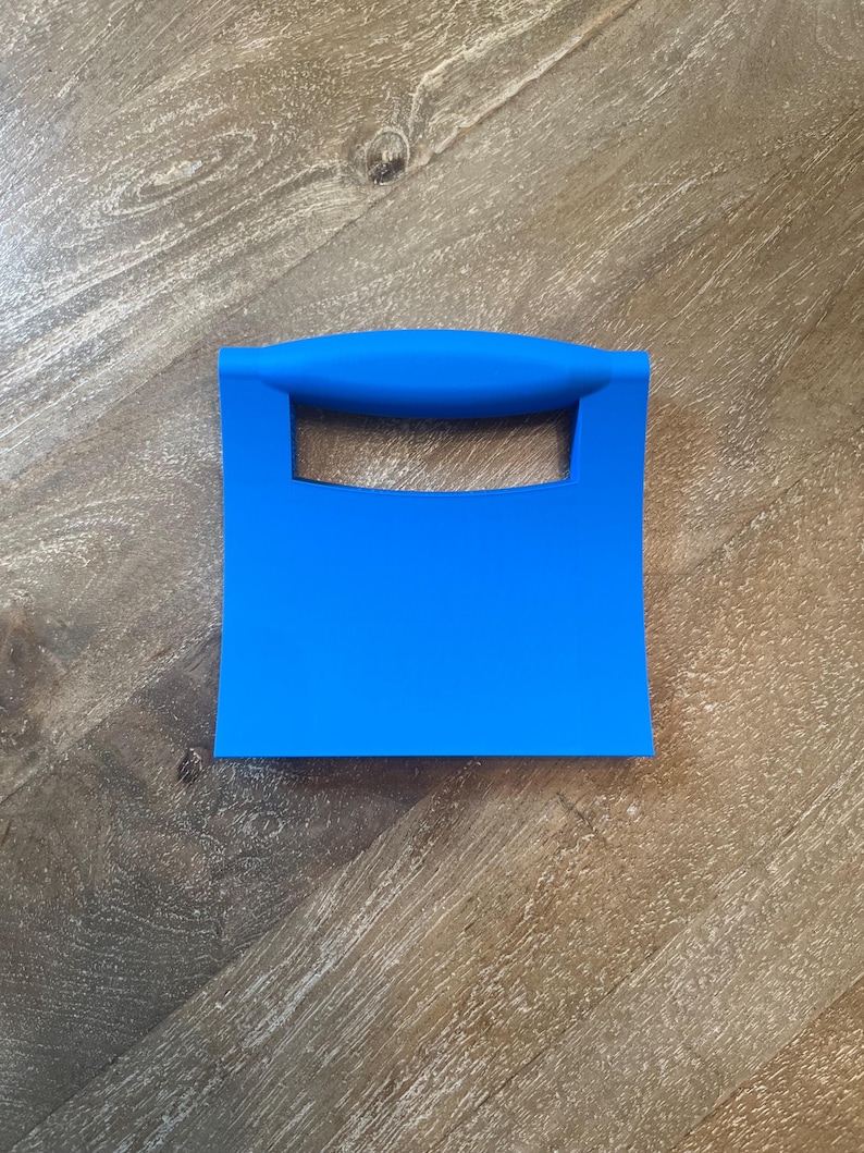Bright Blue Scoopler Mahjong Tile Shuffler