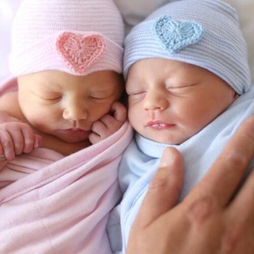 TWIN NEWBORN HOSPITAL Hat Newborn 