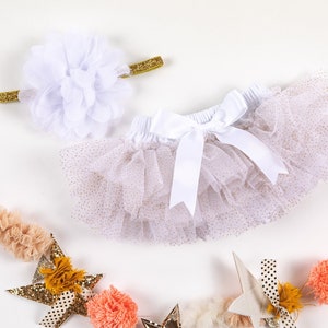 Baby Girl Ruffle Bottom Tutu Bloomer & Headband Set in White and Gold Glitter - Newborn Photo - Diaper Cover - Baby Girl - First Birthday
