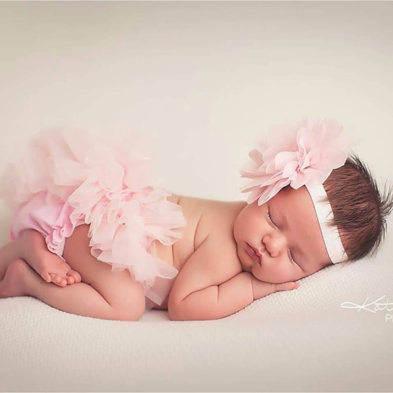 Baby Girl Ruffle Bottom Tutu Bloomer & Headband Set in Light Pink Newborn Photo Set Cake Smash Diaper Cover Baby Gift 1st Birthday image 2