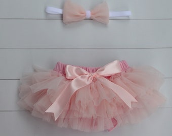 Baby Girl Ruffle Bottom Tutu Bloomer & Headband Set in Light Pink - Newborn Photo Set - Cake Smash - Diaper Cover - Baby Gift - 1st Birthday