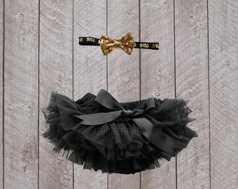 Baby Girl Ruffle Bottom Tutu Bloomer & Headband Set in Black and Gold - First Birthday Outfit - Cake Smash - One - 1st Birthday - Gift