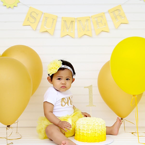 First Birthday Gold Glitter "one" Bodysuit, Tutu Bloomer & Bow Headband in Yellow - 1st Birthday Outfit - Cake Smash - Baby Girl - Gift