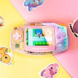 Custom Game Boy Advance Aurora Edition IPS Mod – Iridescent Clear Shell, USB-C Battery Option