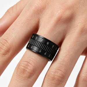 Rotatable Camera Lens Stainless Steel Fidget Ring For Men