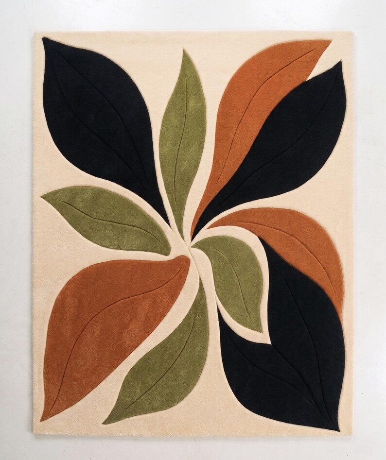 Elegant botanical decor Tapis perfect for contemporary Scandinavian, mid-century modern, and Japandi living room layouts.