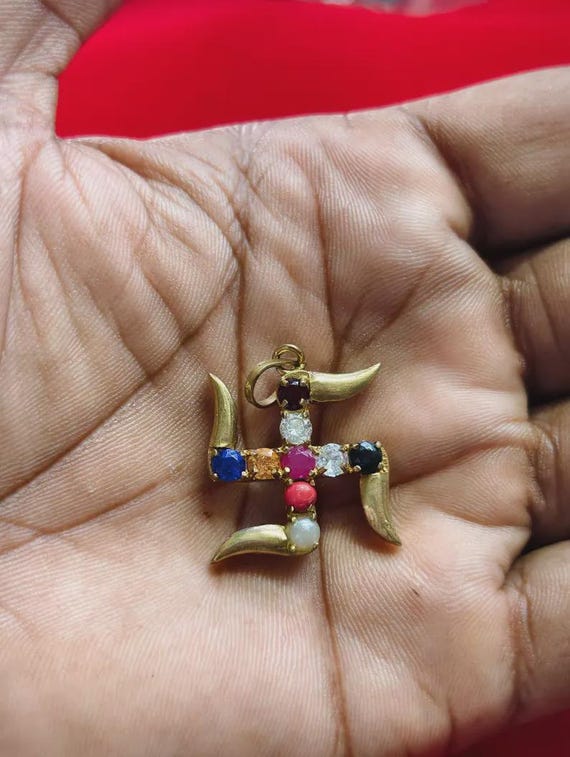10000x psychic power + mind reading manipulate the mind situation hunted pendant