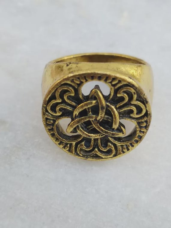 Handmade Talisman Ring: Witch Powers, Attract Wealth & Love