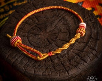 Handmade Red cord Protection Bracelet,Tibetan Buddhist Snake Knot Amulet for Protection Luck Red String of Fate Protection Yoga Gift