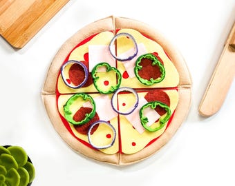 Felt Pizza Play Food Set: Buildable Toy with Toppings