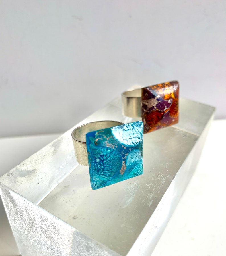 TOPAZ or AQUA Glass Matrix Crystal Ring / Adjustable Unisex Silver Matrix Ring / Vintage Square Cabochon Crackle Glass Magical Costume Ring image 4