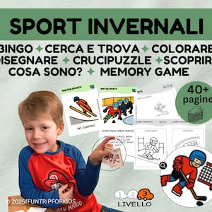 Może przedstawiać: Dziecko trzyma zestaw kart aktywności związanych ze sportami zimowymi. Karty zawierają ilustracje jazdy na nartach, łyżwiarstwa i hokeja. Tekst na kartach zawiera "SKI JUMPING" i "SHORT TRACK SPEED SKATING". Obraz zawiera również tekst "SPORT INVERNALI".