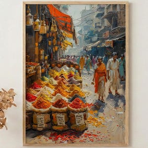 Peut inclure: Peinture encadrée d'une scène de marché animée. Des épices colorées sont empilées dans des sacs, avec des personnes marchant dans une rue bordée de boutiques. L'œuvre d'art présente des tons chauds d'orange, de jaune et de brun, créant une atmosphère vibrante.