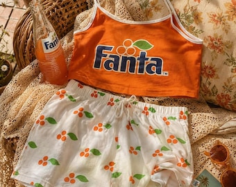 Fanta Reklampyjamas – Officiellt Vintage Set XS – Coca-Cola Company Collection