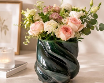 Handmade Emerald Green Twisted Ceramic Vase - Organic Wavy Pottery Planter - Modern Sculptural Flower Pot - Unique Moroccan Stoneware Art