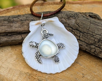Florida Seashell Turtle Pendant: Beach Boho Necklace