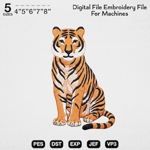 Peut inclure: Un motif de broderie de tigre orange, noir et blanc, avec le texte "Digital File Embroidery File For Machines". Le motif est disponible en 5 tailles, de 10,16 cm à 20,32 cm. Formats de fichiers : PES, DST, EXP, JEF et VP3.