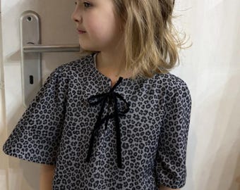 Leo und Pferdemädchen Boxybluse  mit Schleifen