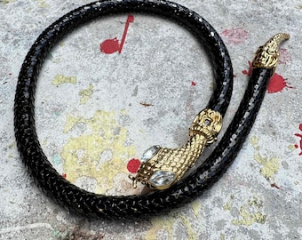 Serpiente dorada y negra — Collar de serpiente vintage