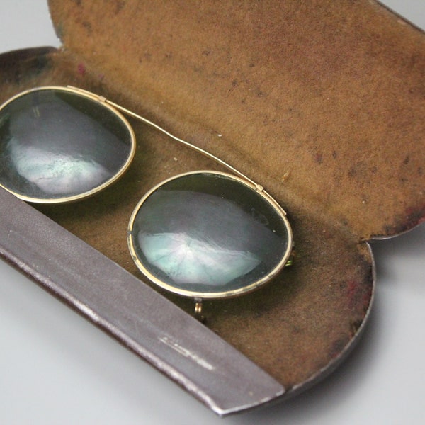 Vintage clip-on sunglasses with case round frames