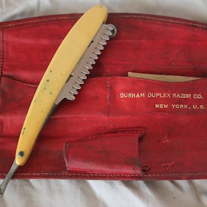 Vintage Durham Duplex Razor wallet case with razor and 5 new blades!