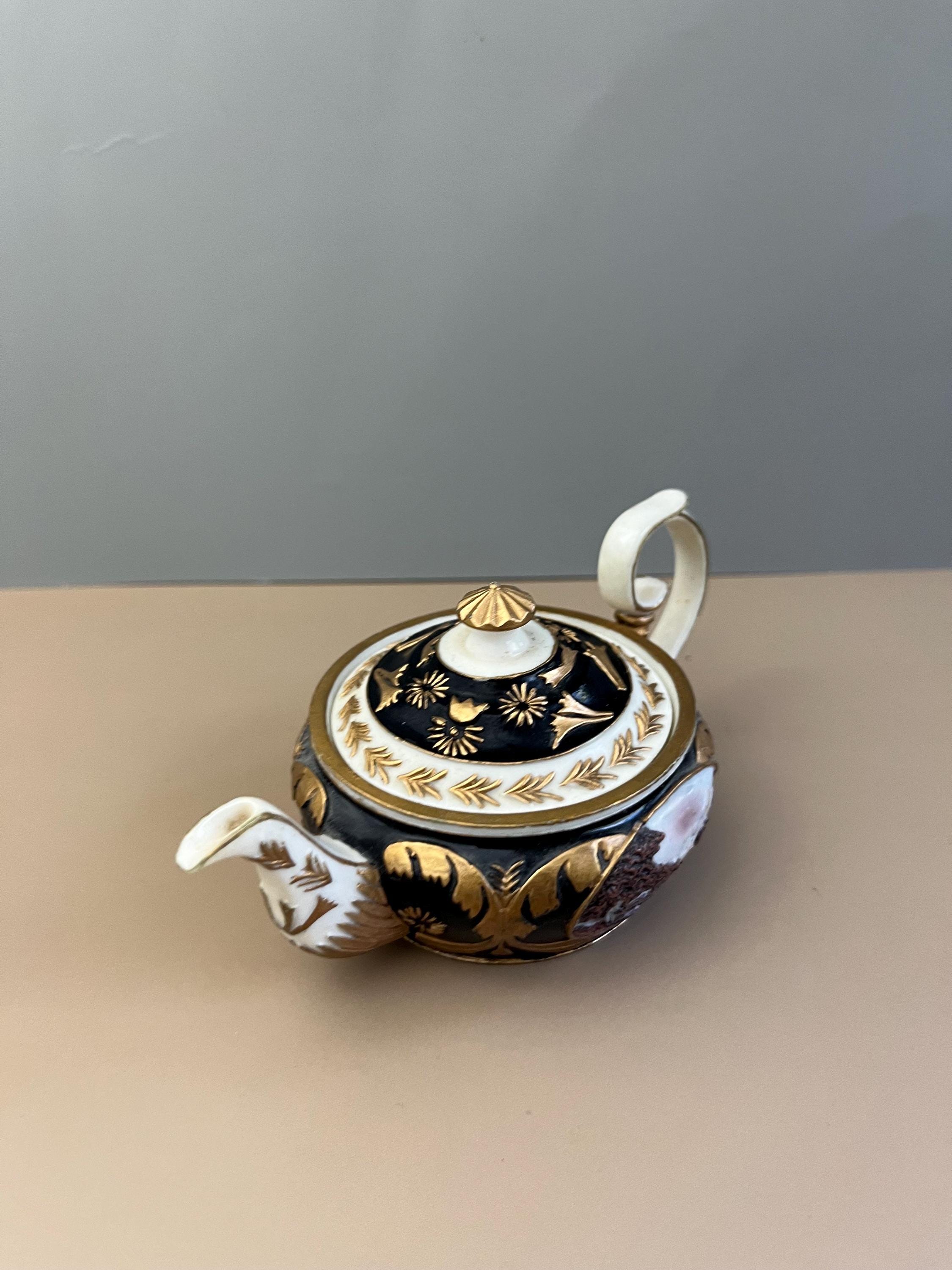 Teapot by Nini - Etsy