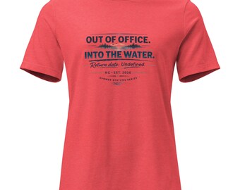 Camiseta holgada para mujer con texto "Fuera de la oficina, en el agua" / Camiseta con gráfico "Vida en el lago" / Camiseta de vacaciones de verano / Camiseta con fecha de devolución indefinida