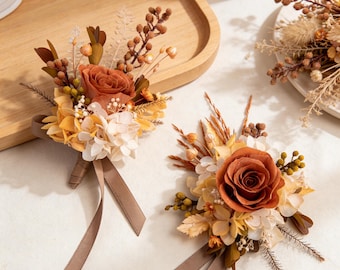 Boutonnière rustique vraie fleur et corsage de poignet, accessoire de mariage orange brûlé automne, épingle de marié, corsage de poignet de demoiselle d'honneur, mariage dans les bois