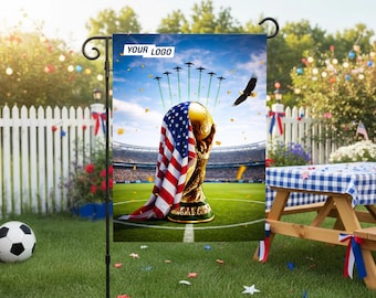 Personalisierte Fussball-WM 2026 Gartenfahne 12x18 mit Stange, personalisierte Fussball-Yard-Flagge, Logo Foto oder Text, USA Football Decor