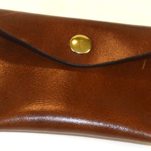 Cartera de cuero marrón hecha a mano para guardar tarjetas de crédito, identificación, efectivo y monedas