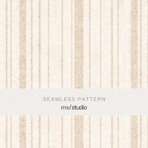 Könnte beinhalten: Ein nahtloses Muster mit vertikalen Streifen in verschiedenen Beige- und Cremetönen. Ein weißes horizontales Band in der Mitte zeigt den Text SEAMLESS PATTERN und trnd studio in einer dunkelgrauen serifenlosen Schrift.
