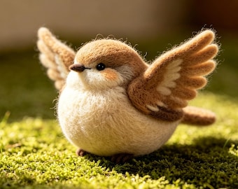 Realistic Needle Felted Sparrow, Handmade Bird Sculpture, Wool Animal Figurine, Nature Inspired Decor, Unique Gift