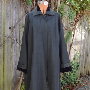 City of Paris San Francisco 1950s Black Swing Coat With - Etsy