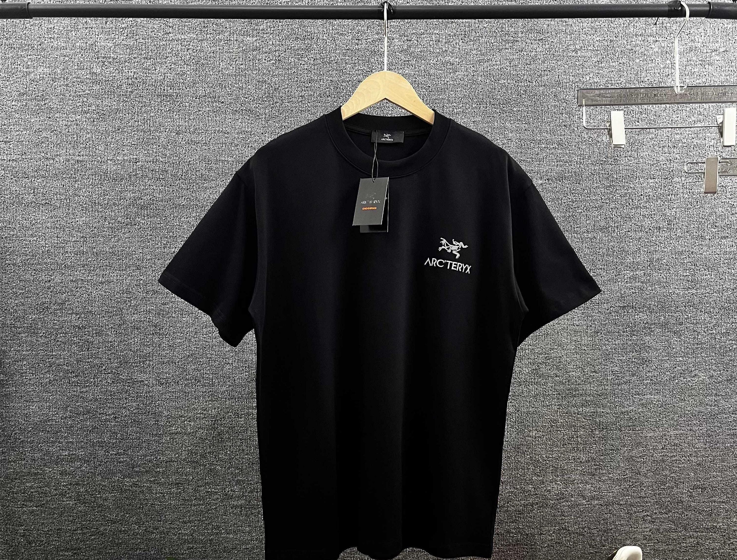 T-shirt Arc'teryx Noir, Taille M Homme, Neuf Sans étiquette - Basique Technique De Qualité