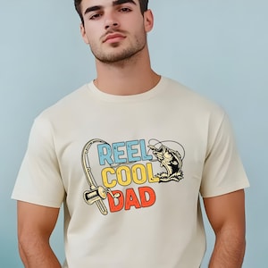 Reel Cool Dad Fishing Sweatshirt – Father’s Day Gift for Dad – Funny Fisherman Dad Pullover