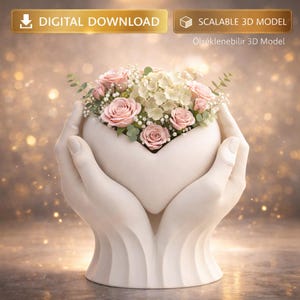 Könnte beinhalten: Eine weiße, herzförmige Keramikvase, die von zwei geformten Händen gehalten wird und mit rosa Rosen, weißen Hortensien und Grün gefüllt ist. Die Worte "DIGITALER DOWNLOAD" und "SKALIERBARES 3D-MODELL" sind oben im Bild zu sehen.