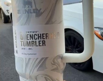 Vaso Stanley Quencher H2.0 FlowState de 40 oz, color blanco, BLOOM Clean Slate