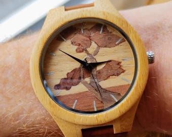 Reloj de madera hecho a mano, esfera de marquetería de bonsái, incrustaciones de madera, cuarzo unisex ligero, regalo de madera personalizado.