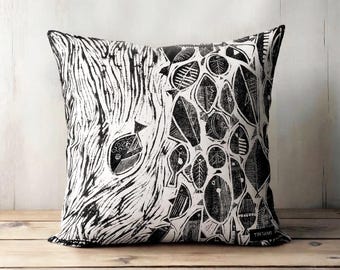 Kissenbezug mit Gegenstromfischmotiv, handbedruckt auf nachhaltiger Baumwolle, 50 x 50 cm | Wohnaccessoires im japanischen Stil | Blockdruck