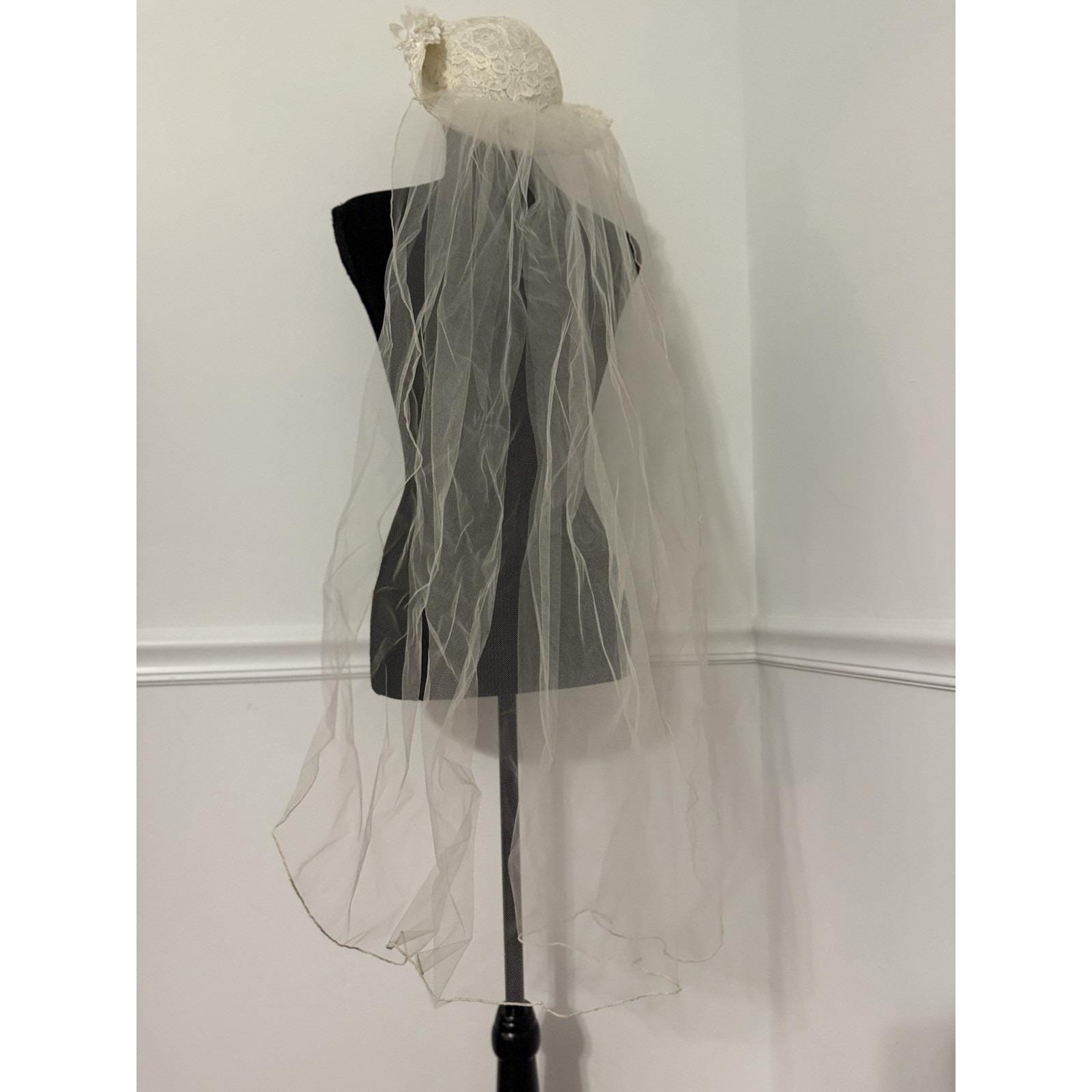 Vintage Bohemian Floral Bridal Hat With Veil Ivory Lace  display picture 2