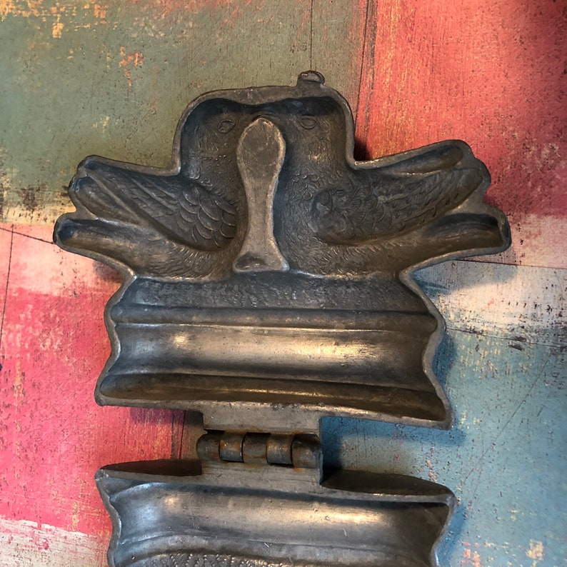 Vintage Valentine Love Birds Ice Cream Butter Chocolate Mold