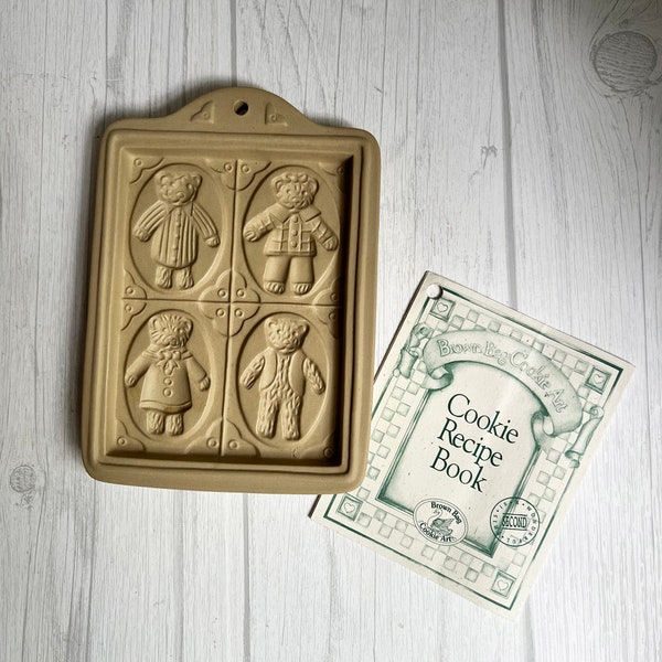 Vintage 1995 Bear Family Album Shortbread Mold with Recipe book by Brown Bag Cookie Art